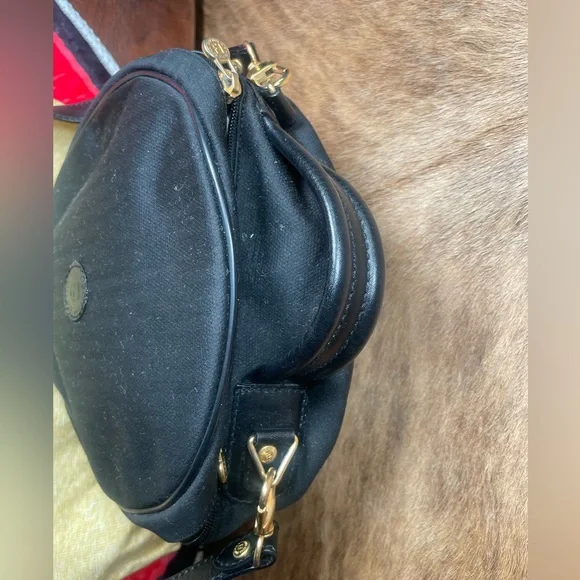 Round FENDI w/ dust bag - Picture 6 of 15